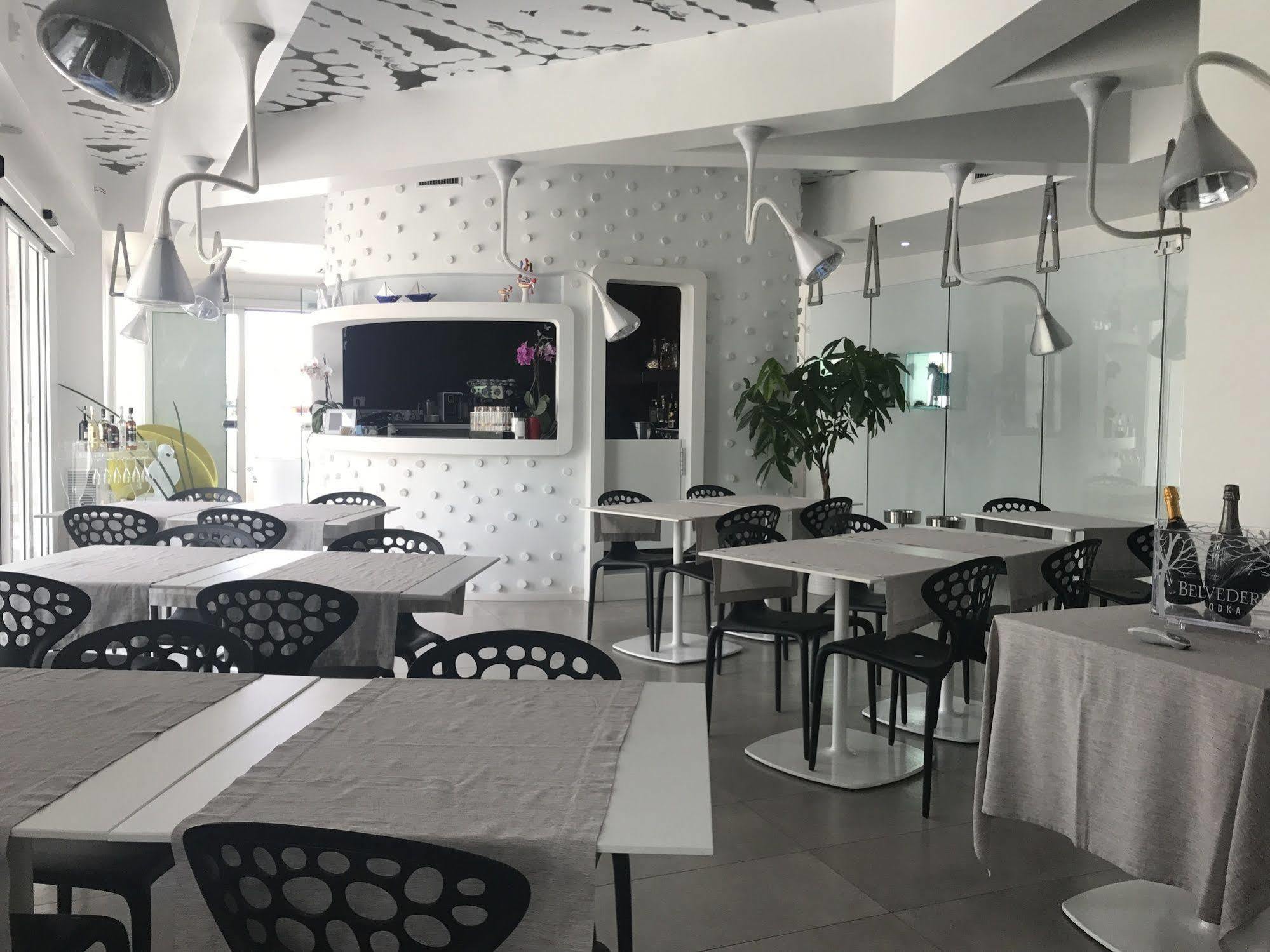 Quihotel Порто Чезарео Екстериор снимка